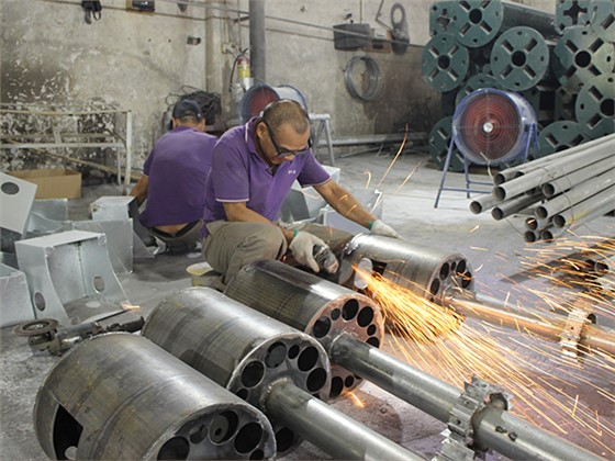 燈具打磨、齊頭