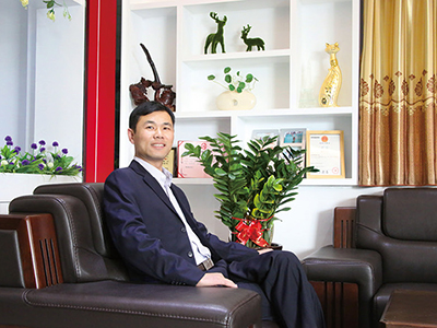 千吉照明-董事長